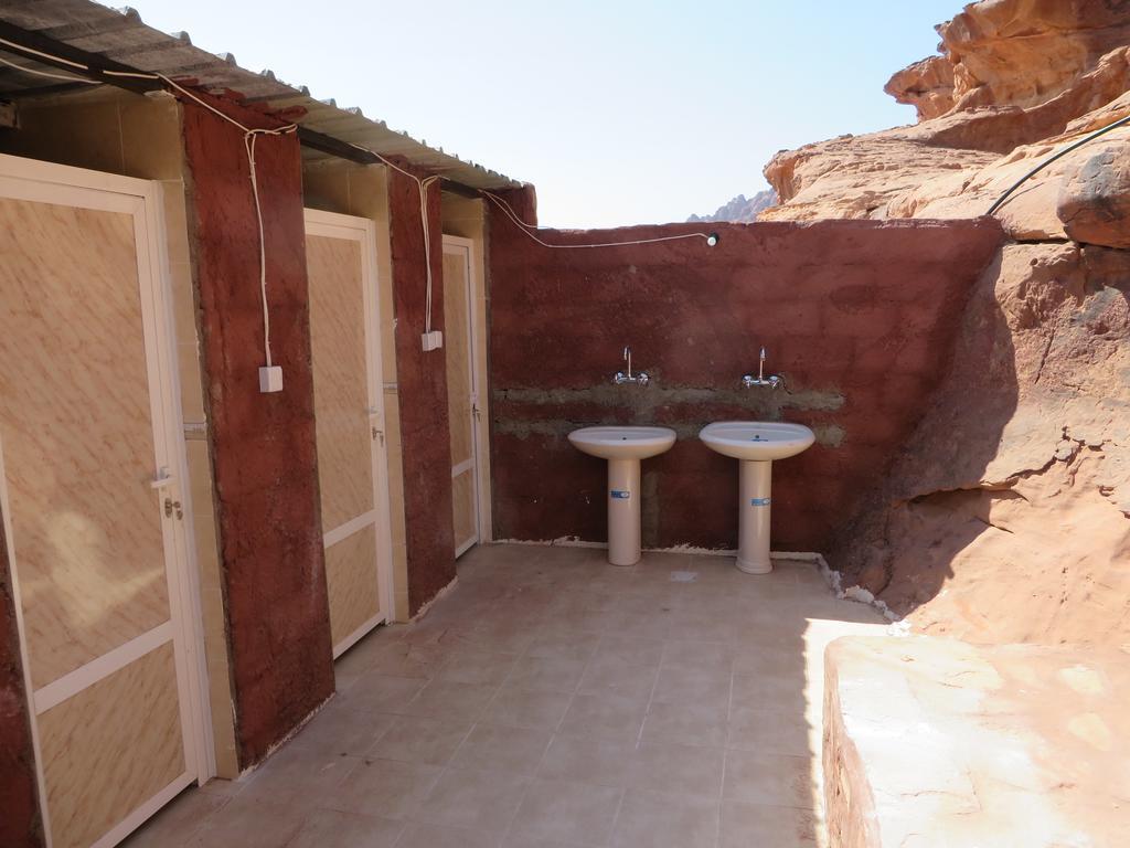 Hotel Salem Camp à Wadi Rum Extérieur photo