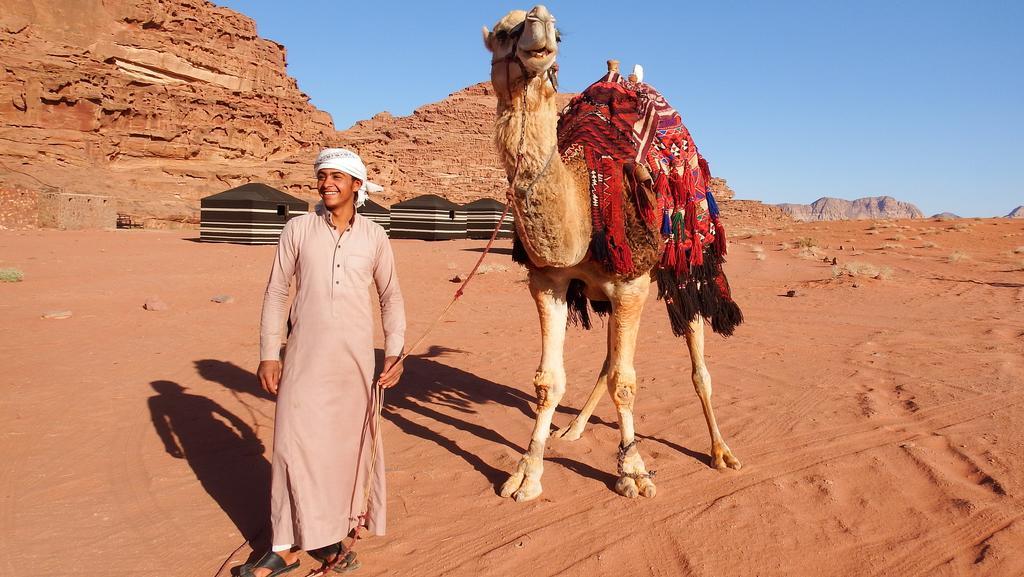 Hotel Salem Camp à Wadi Rum Extérieur photo