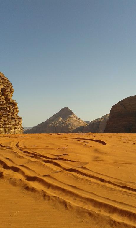 Hotel Salem Camp à Wadi Rum Extérieur photo